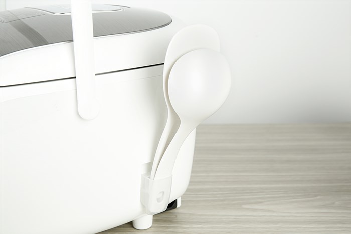 Nồi cơm điện tử Panasonic 1.8 lít SR-CX188SRAM Màu Trắng