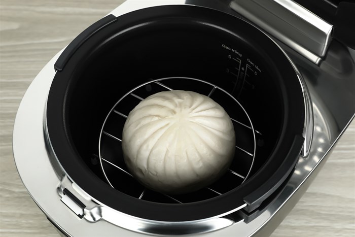 Nồi cơm cao tần Sharp 1.2 lít KS-IH122V-BK Màu Đen