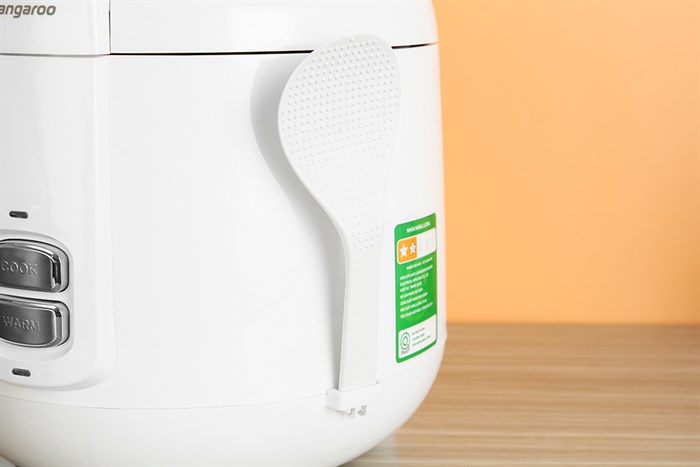 Nồi cơm nắp gài Kangaroo 1.8 lít KG18RC9 Màu Trắng