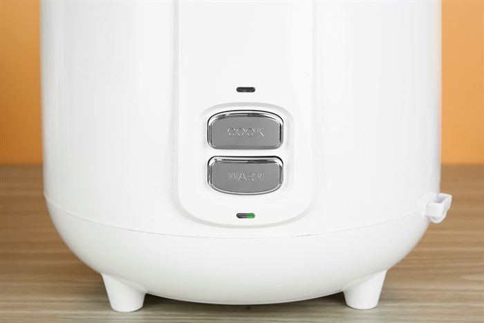 Nồi cơm nắp gài Kangaroo 1.8 lít KG18RC9 Màu Trắng