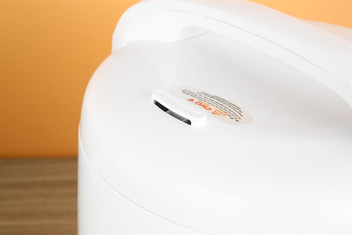 Nồi cơm nắp gài Kangaroo 1.8 lít KG18RC9 Màu Trắng