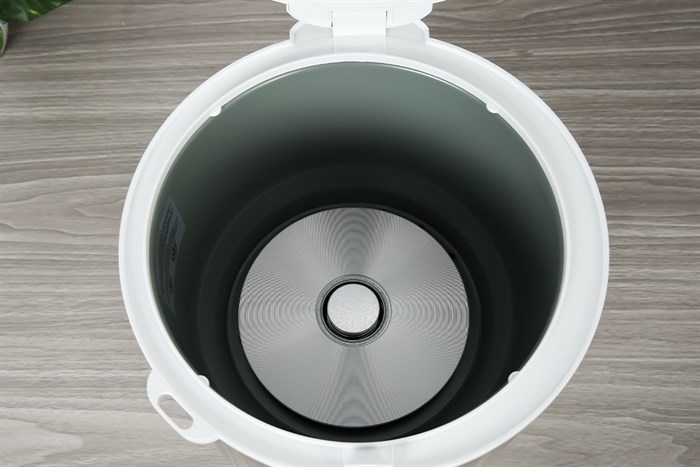 Nồi cơm nắp gài Crystal 1.8 lít JRC-180FE Màu Xám