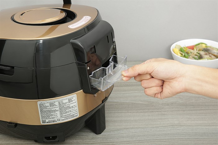 Nồi cơm điện tử Crystal 1.8 lít JS-E50C Màu Vàng đồng