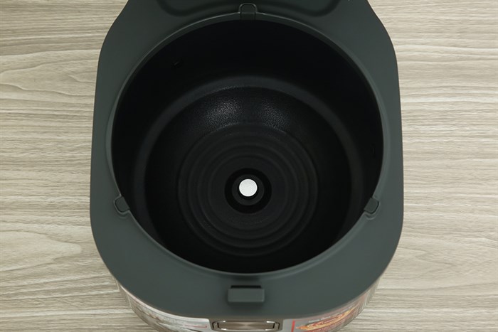 Nồi cơm cao tần Tefal 1.8 lít RK818A68 Màu Xám