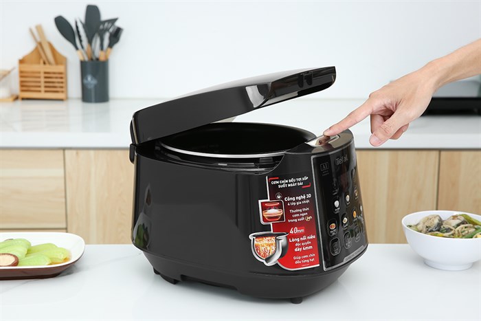 Nồi cơm điện tử Tefal 1.8 lít RK737868 Màu Đen