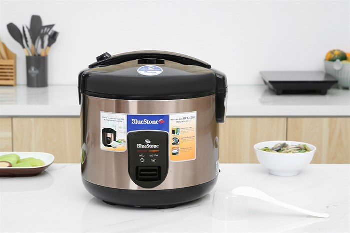 Nồi cơm nắp gài BlueStone 2.8 lít RCB-5538 Màu Đen - Vàng đồng
