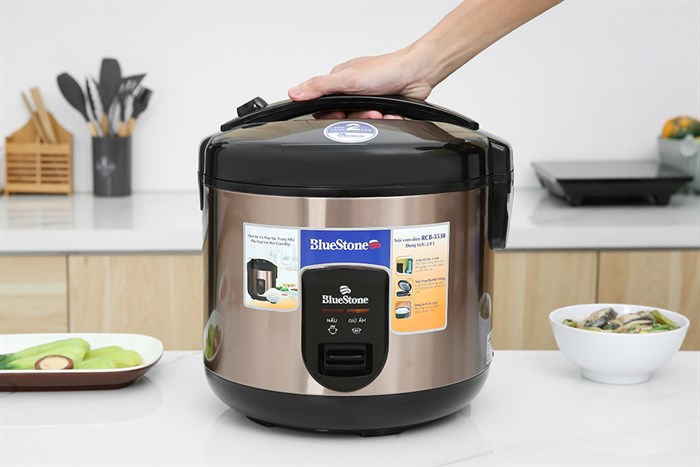 Nồi cơm nắp gài BlueStone 2.8 lít RCB-5538 Màu Đen - Vàng đồng