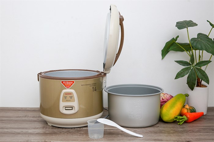 Nồi cơm nắp gài Cuckoo 2.5 lít CR-1413 Màu Nâu nhạt