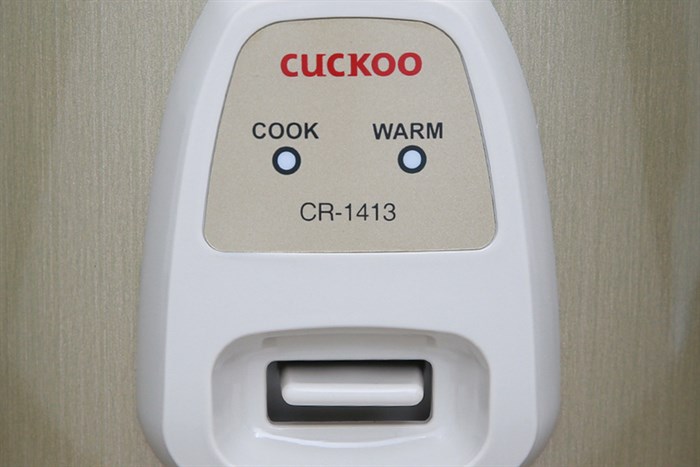Nồi cơm nắp gài Cuckoo 2.5 lít CR-1413 Màu Nâu nhạt