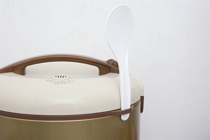 Nồi cơm nắp gài Cuckoo 2.5 lít CR-1413 Màu Nâu nhạt