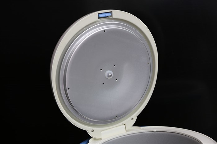 Nồi cơm điện Happycook 1.8 lít HC-180A Màu Trắng - Xanh