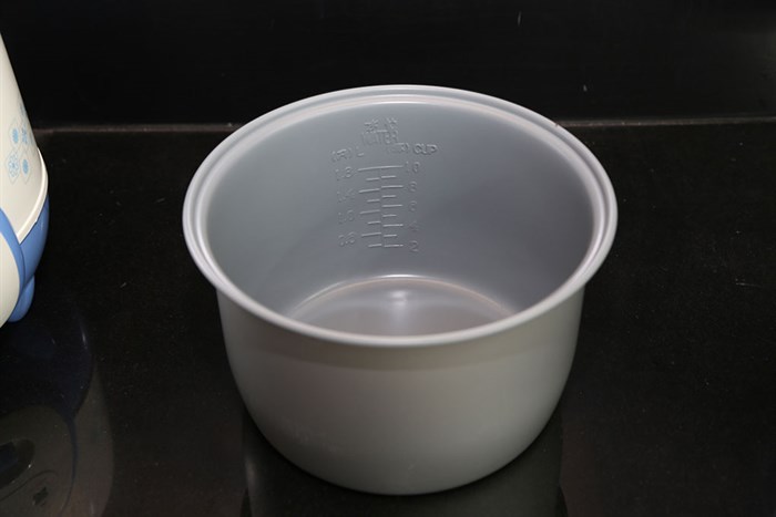 Nồi cơm điện Happycook 1.8 lít HC-180A Màu Trắng - Xanh