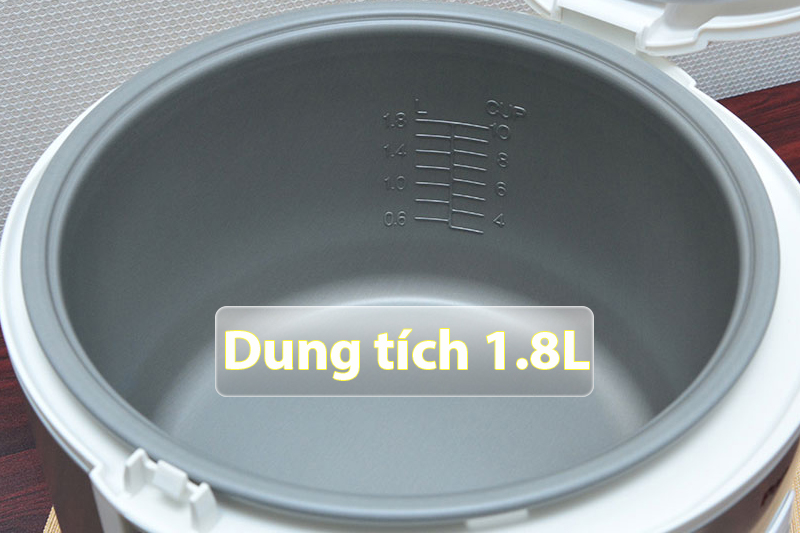 Nồi cơm nắp gài Panasonic 1.8 lít SR-TEJ18