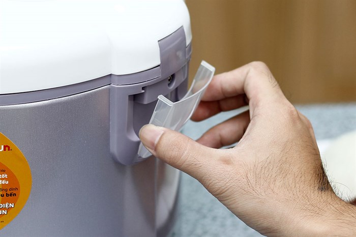 Nồi cơm điện Goldsun 1.8 lít ARC-G18SA2 Màu Xám