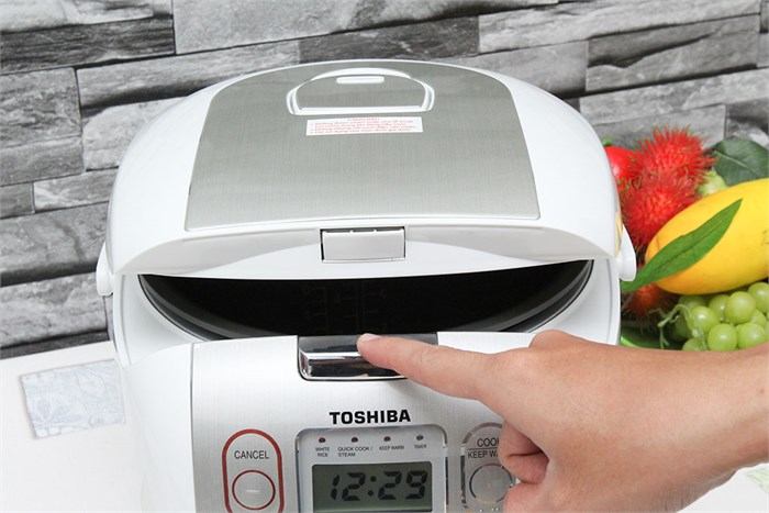 Nồi cơm điện Toshiba RC-18NMF(WT)V 1.8 lít Màu Trắng