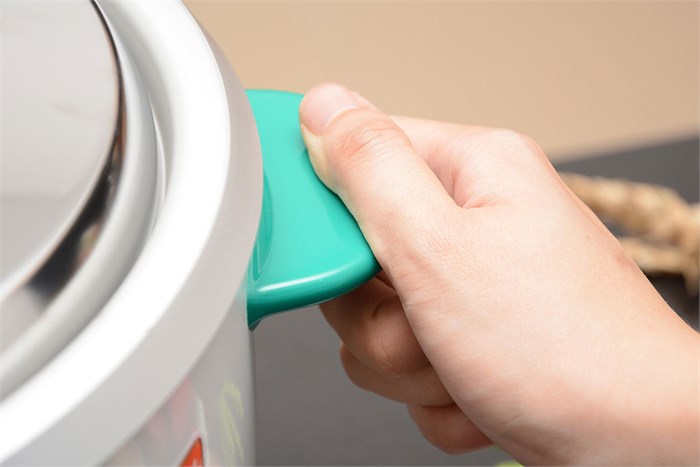 Nồi cơm điện Sharp 2.8 lít KSH-228V Màu Trắng