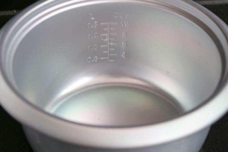 Nồi cơm điện nắp rời Comet 1.8L CM 8036
