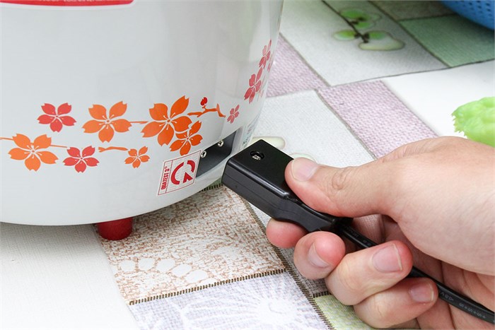 Nồi cơm điện Sharp 1.1 lít KSH-311V Màu Trắng