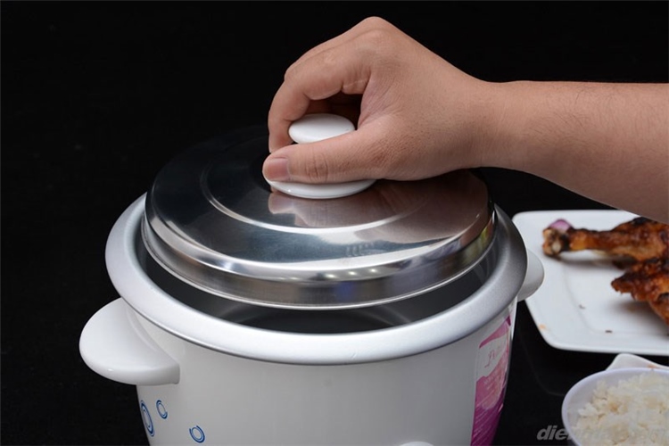 Nồi cơm điện Delites RC12R1 1,2 lít Màu Trắng