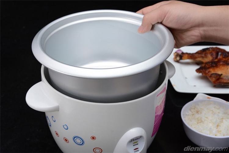 Nồi cơm điện Delites RC12R1 1,2 lít Màu Trắng