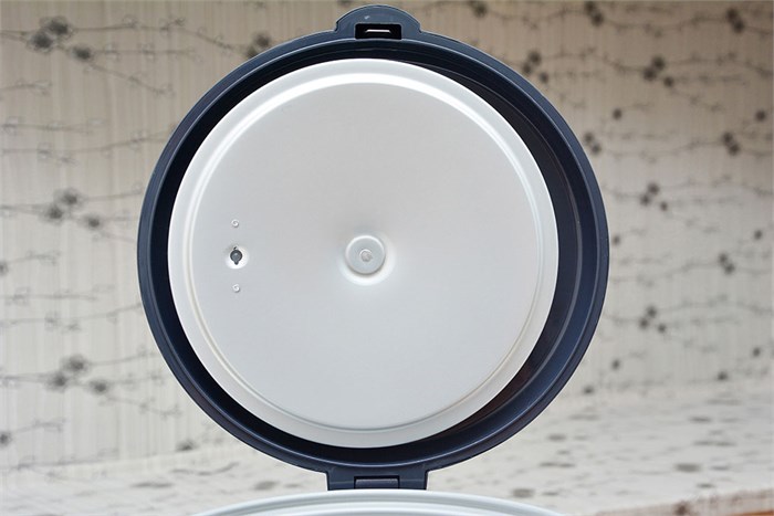 Nồi cơm nắp gài Sharp 2.2 lít KS-R231STV Màu Xám