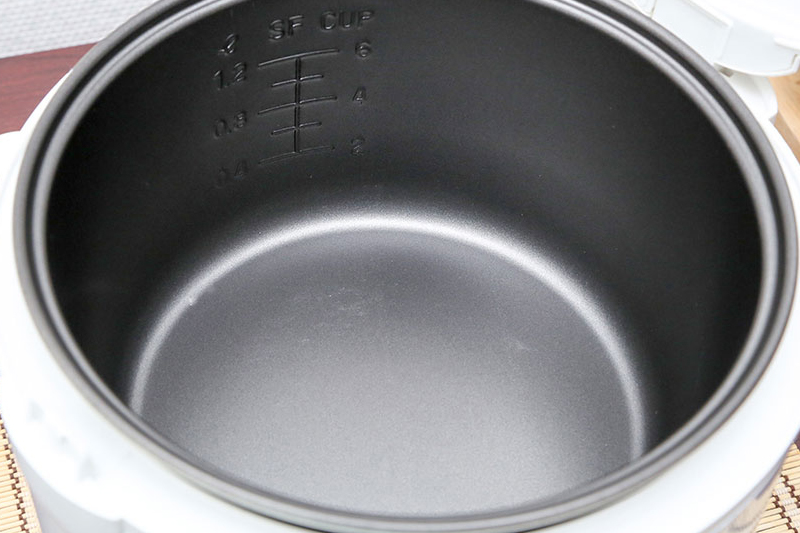 Nồi cơm điện nắp gài Kangaroo 1.2L KG18N