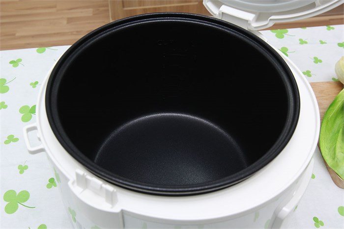 Nồi cơm nắp gài Electrolux 1.8 lít ERC2100B Màu Trắng - Xanh