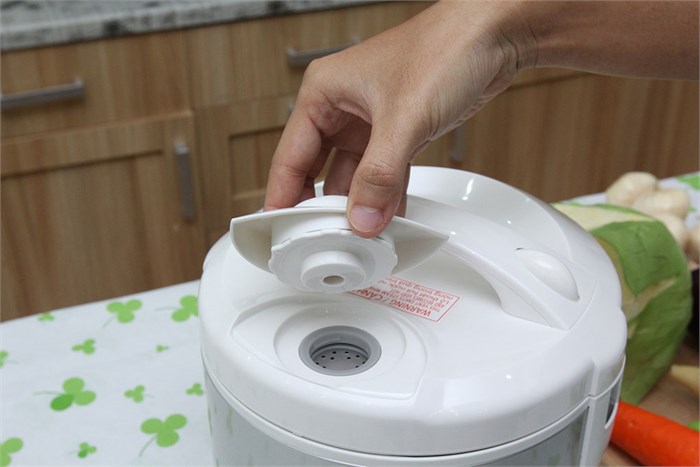 Nồi cơm điện Panasonic 1 lít SR-TEJ10 Màu Xám