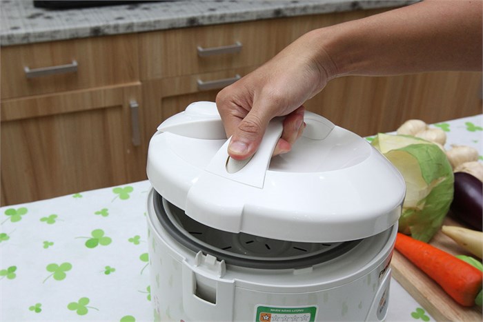 Nồi cơm điện Panasonic 1 lít SR-TEJ10 Màu Trắng