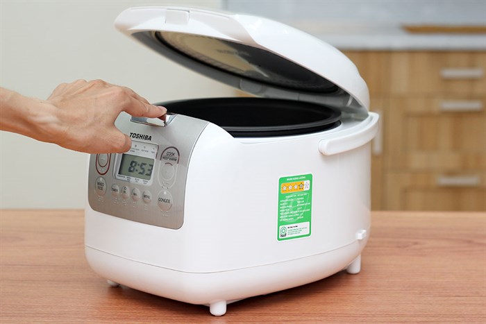 Nồi cơm điện Toshiba 1.8 lít RC-18NMF(WT)VN Màu Trắng