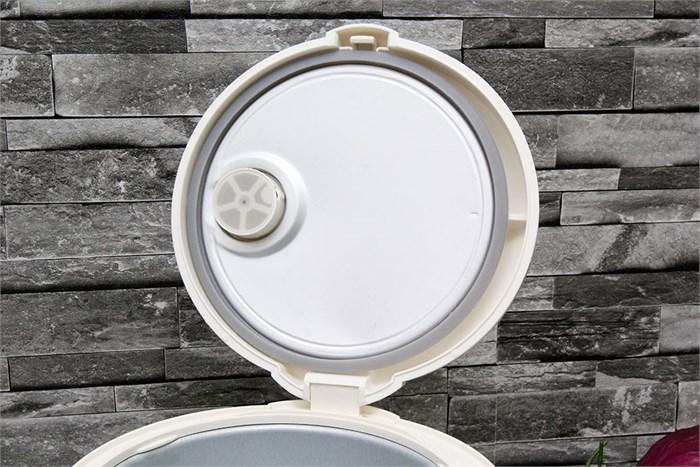 Nồi cơm điện Sanyo 1 lít ECJ-VM10A Màu Trắng