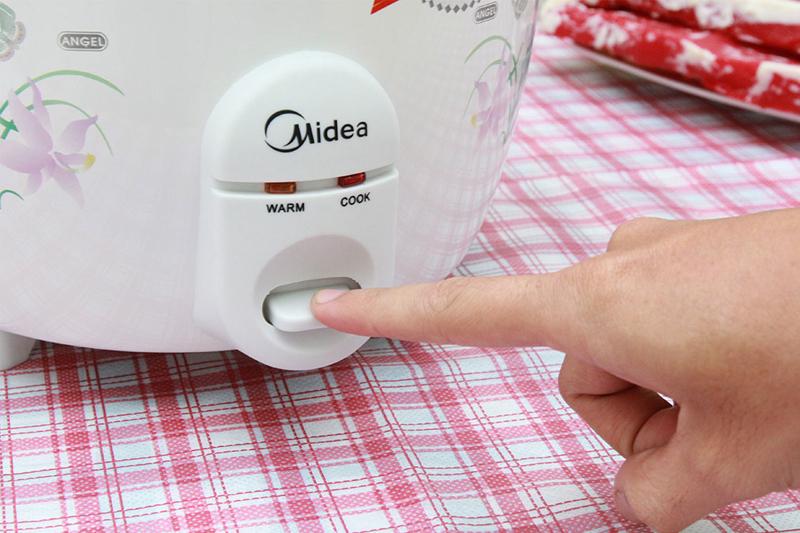 thao tác đơn giản - Nồi cơm điện nắp rời Midea 1.8 lít MR-GM18SA