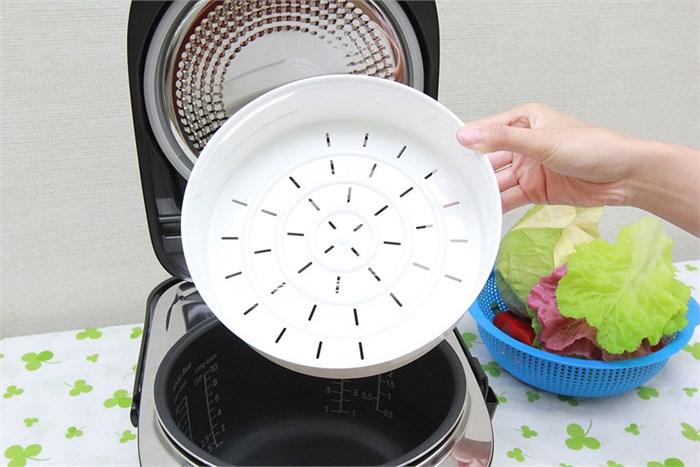 Nồi cơm cao tần Panasonic 1.8 lít SR-HB184KRA Màu Đen