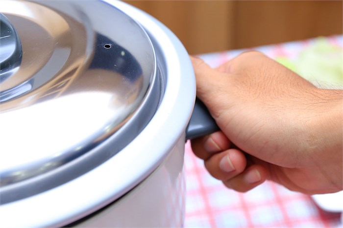 Nồi cơm điện Happycook 1.2 lít HCR-513D Màu Trắng - Xám