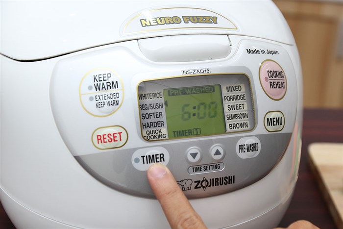 Nồi cơm điện Zojirushi 1.8 lít ZONC-NS-ZAQ18 Màu Trắng