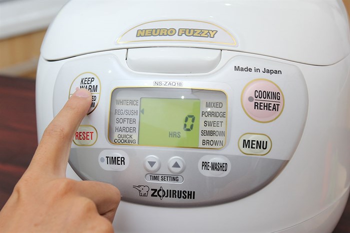 Nồi cơm điện Zojirushi 1.8 lít ZONC-NS-ZAQ18 Màu Trắng