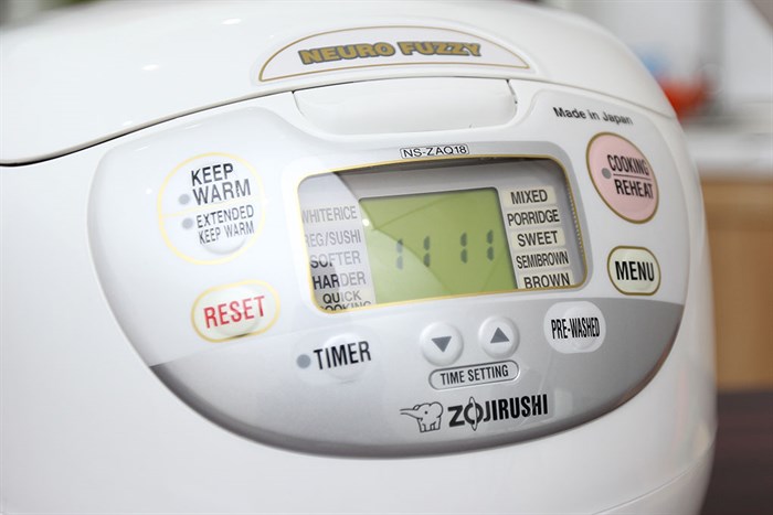 Nồi cơm điện Zojirushi 1.8 lít ZONC-NS-ZAQ18 Màu Trắng