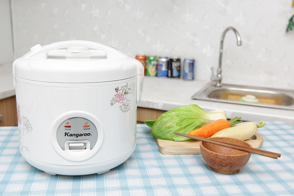 noi-com-nap-gai-kangaroo-kg378-18-lit