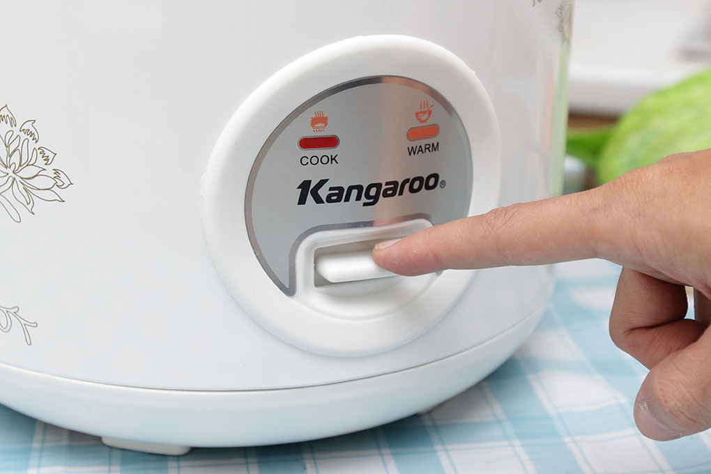 noi-com-nap-gai-kangaroo-kg378-18-lit