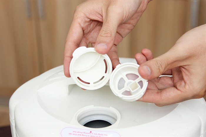 Nồi cơm điện Sanyo 1.8 lít ECJ-SP18A Màu Trắng