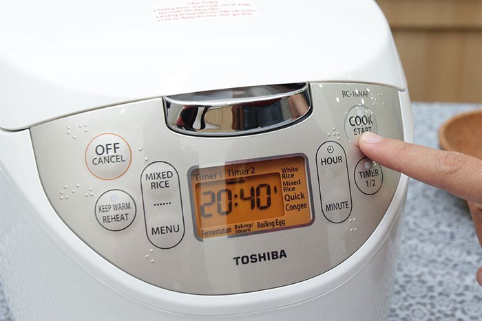 Nồi cơm điện tử Toshiba 1.0 lít RC-10NAF(W)VN Màu Trắng - Hồng