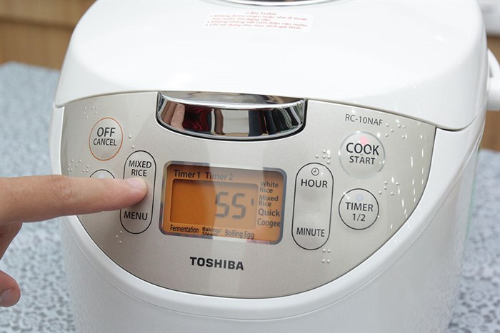 Nồi cơm điện tử Toshiba 1.0 lít RC-10NAF(W)VN Màu Trắng - Hồng