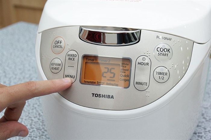 Nồi cơm điện tử Toshiba 1.0 lít RC-10NAF(W)VN Màu Trắng - Hồng
