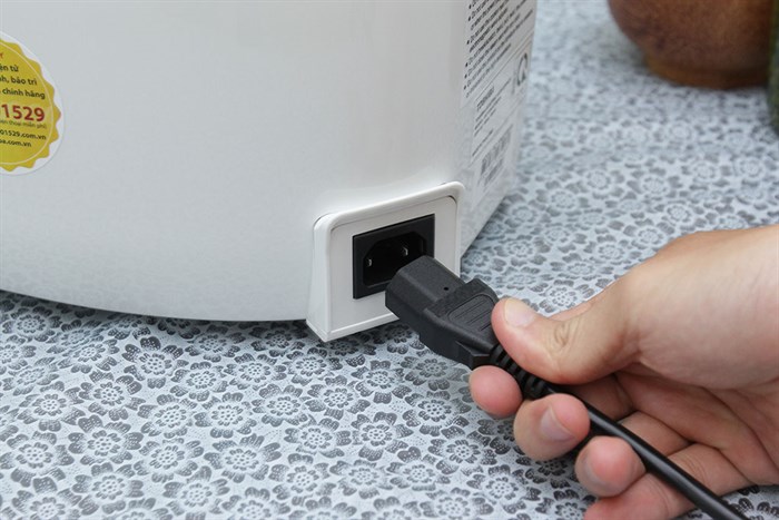 Nồi cơm điện tử Toshiba 1.0 lít RC-10NAF(W)VN Màu Trắng - Hồng