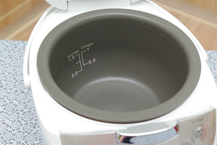 Nồi cơm điện tử Toshiba 1.0 lít RC-10NAF(W)VN Màu Trắng - Hồng