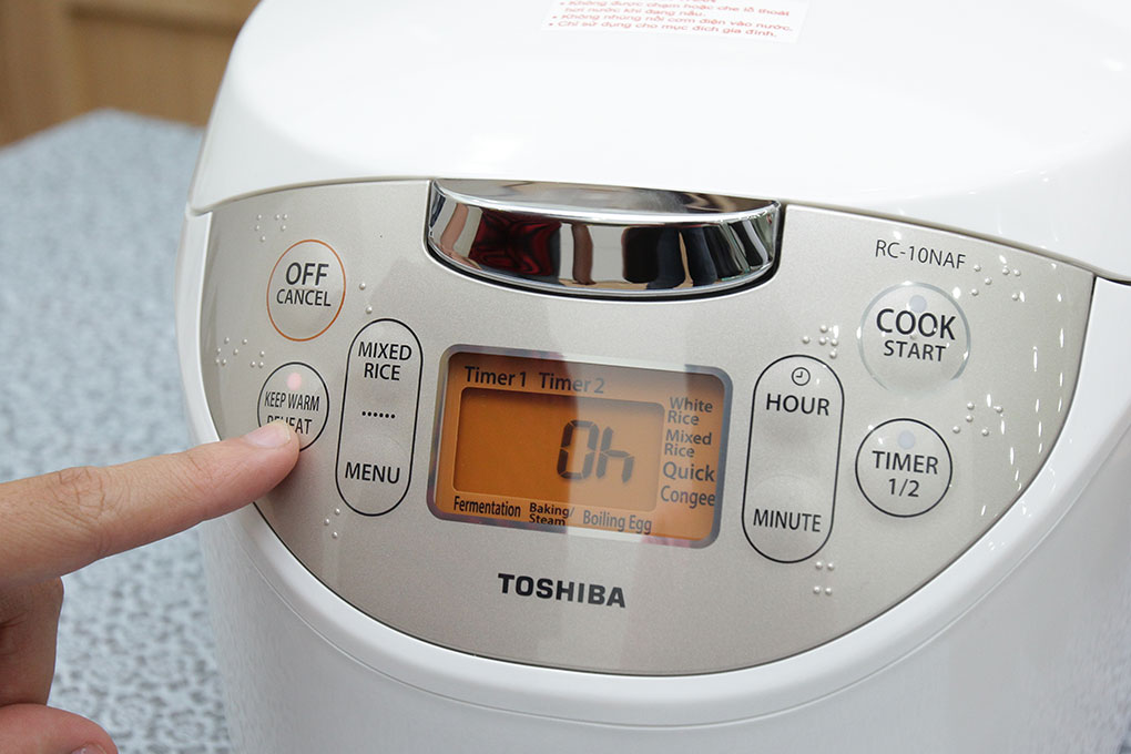 Nồi cơm điện tử Toshiba 1.0 lít RC-10NAF(W)VN Màu Trắng - Hồng