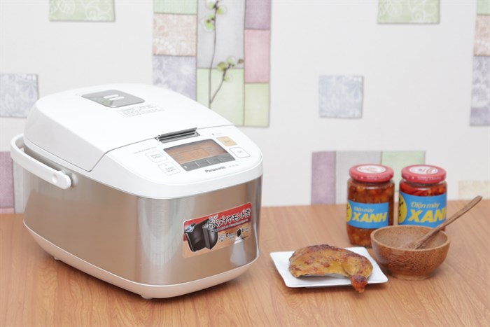 Nồi cơm điện tử Panasonic 1.8 lít SR-ZG185SRAM Màu Trắng