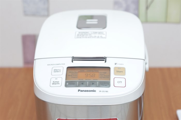 Nồi cơm điện tử Panasonic 1.8 lít SR-ZG185SRAM Màu Trắng