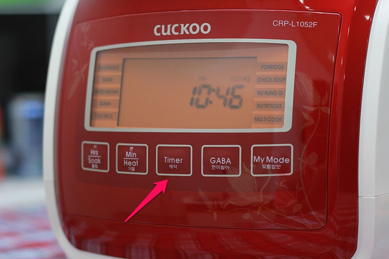 Nhấn nút “Timer” để hẹn giờ nấu