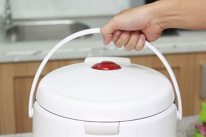 Nồi cơm điện Cuckoo 1.8 lít CR-1055 Màu Trắng - Đỏ